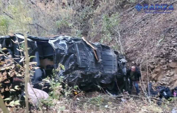 Vuelca Vehículo Hay 3 Muertos 1977