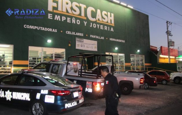 Roban casa de empeño